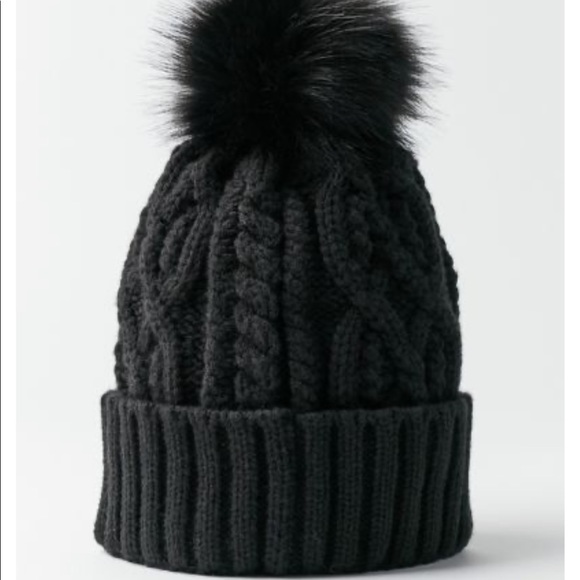 NWT Cable Knit Pom Beanie - Picture 2 of 2
